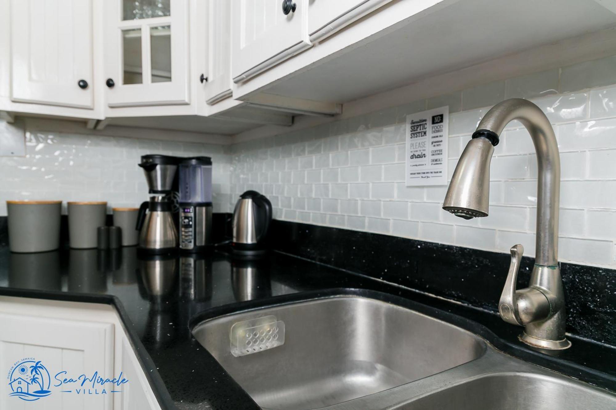 Sea Miracle Villa/Beach Cottage Silver Sands 외부 사진